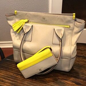 Kate Spade Tote & Wallet. Pre Loved. EUC!